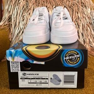 HEELYS white for boys/girls sz 1